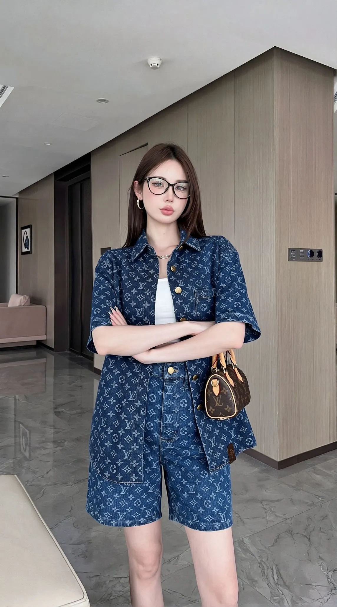 Louis Vuitton/Louis Vuitton all-over presbyopia jacquard suit six-point denim shorts